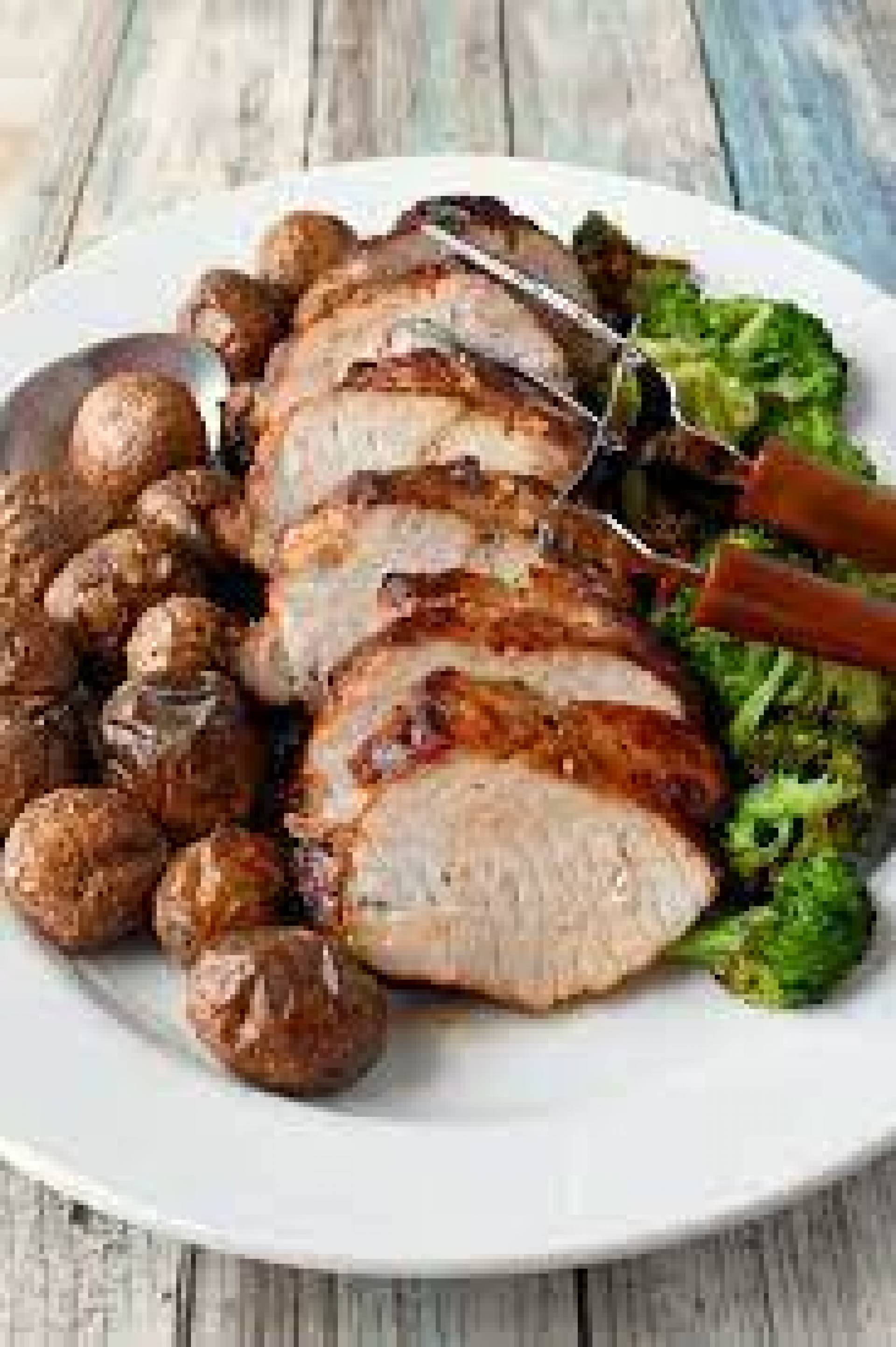 Dijon Herb Crusted Pork Tenderloin with Baby Potatoes and Broccoli (ATHLETE)