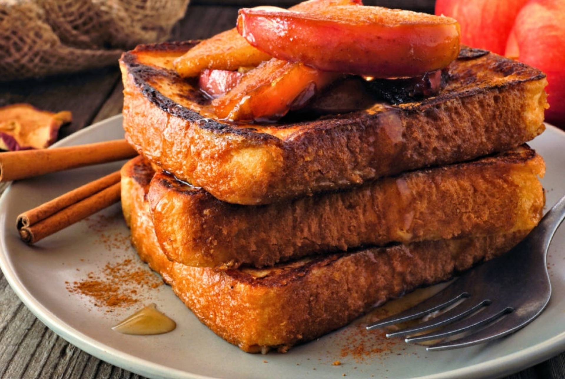 Apple Cinnamon French Toast with Sugar Free Maple Syrup (PRO)