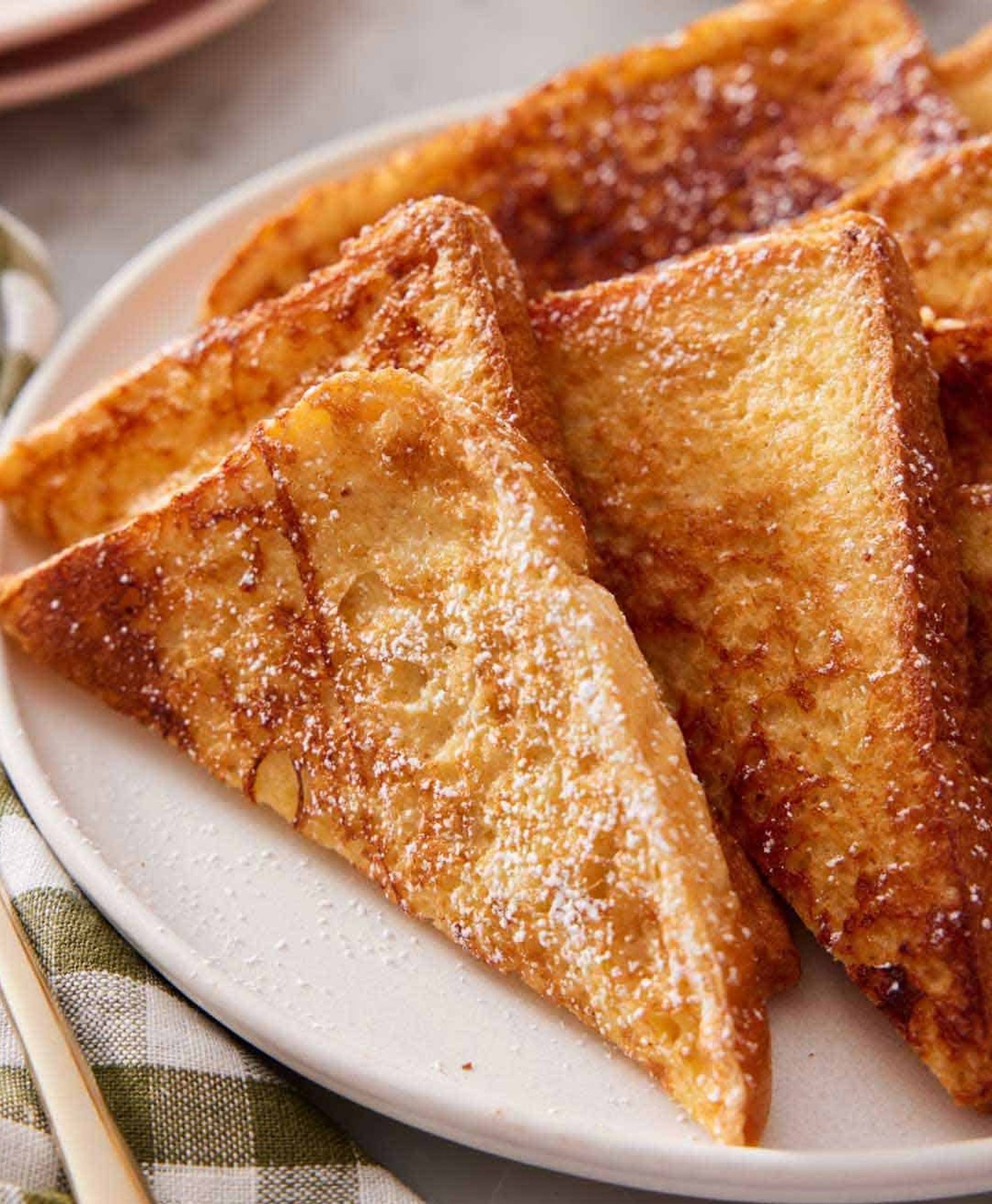 Cinnamon Sugar French Toast, Eggs, with Turkey Sausage (PRO)