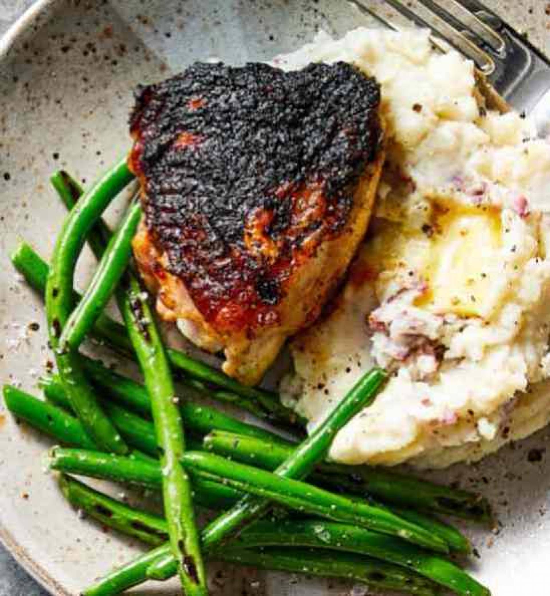 Blackened Chicken with Cauliflower/Potato Mash and Green Beans (ATHLETE)