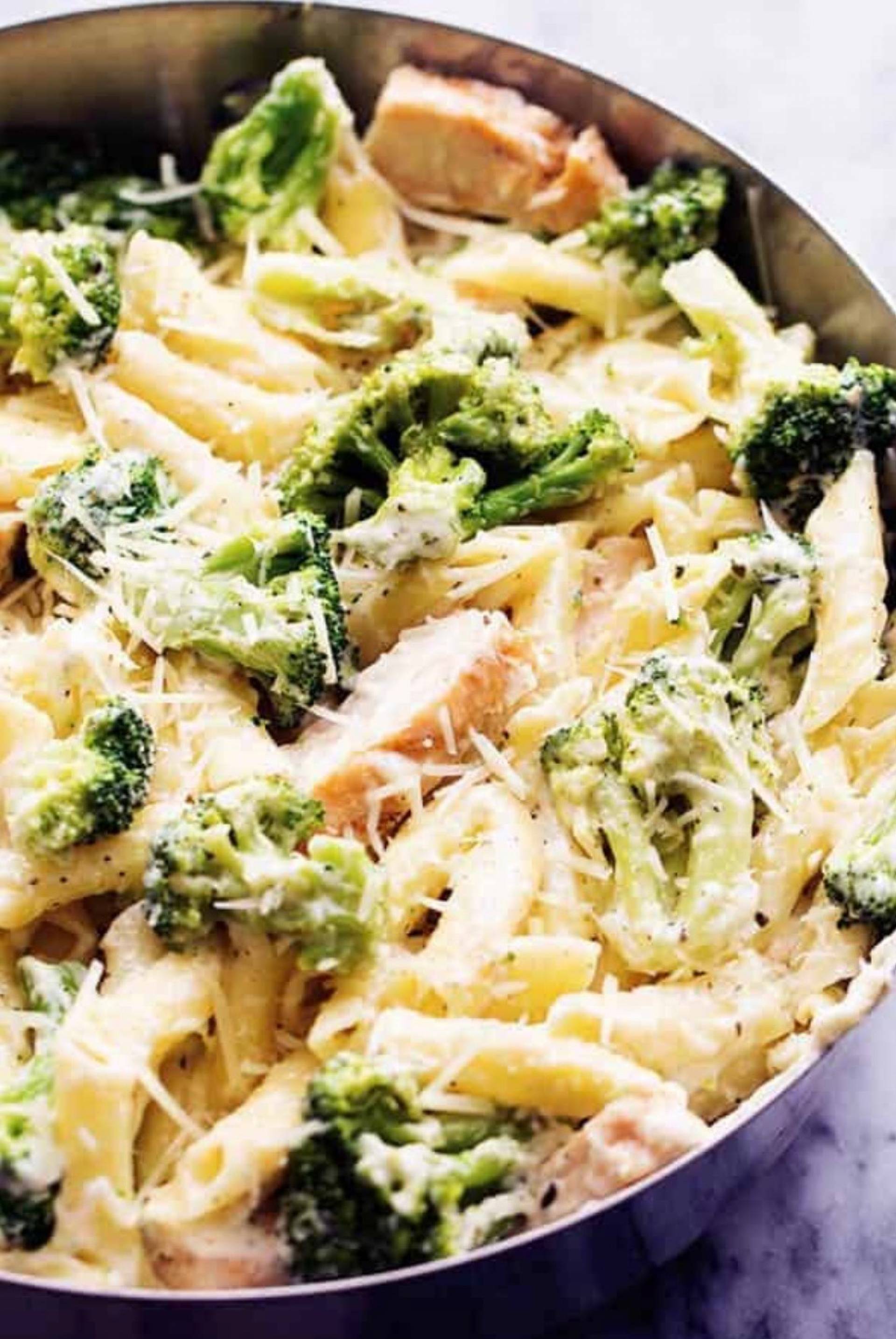 Chicken Alfredo with Broccoli (ATHLETE)